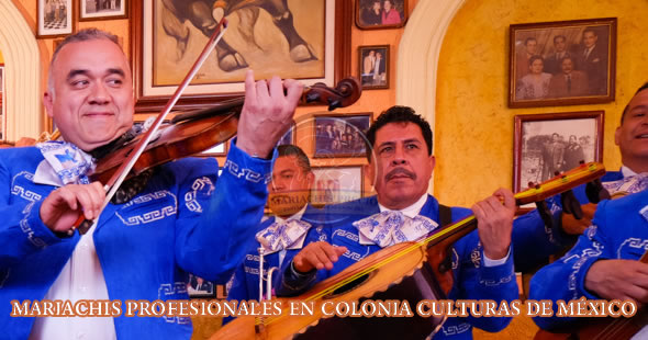 Mariachis en Colonia Culturas de México